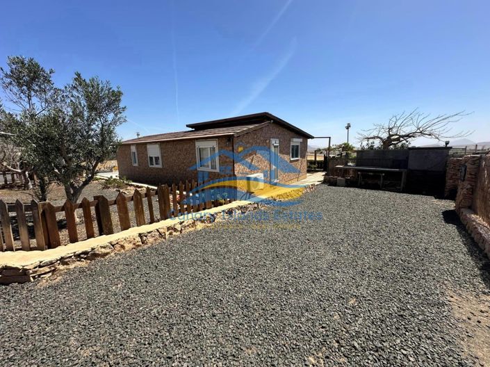 Image No.2-Maison de campagne de 4 chambres à vendre à Tuineje