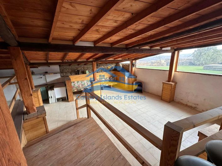 Image No.5-Maison de campagne de 4 chambres à vendre à Puerto Del Rosario