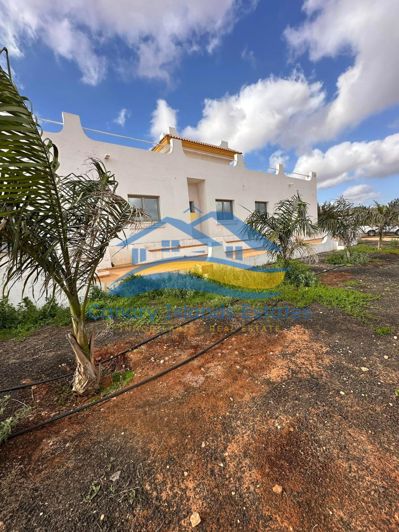 Image No.3-Villa de 5 chambres à vendre à Antigua