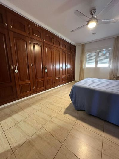 Image No.20-3 Bed Apartment for sale