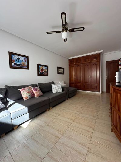 Image No.25-3 Bed Apartment for sale