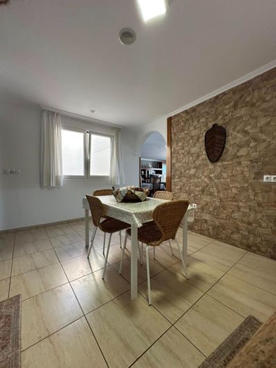 Image No.30-3 Bed Apartment for sale