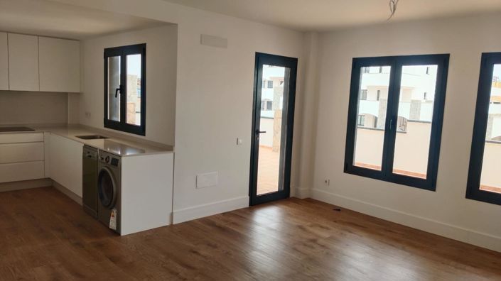 Image No.19-2 Bed Apartment for sale