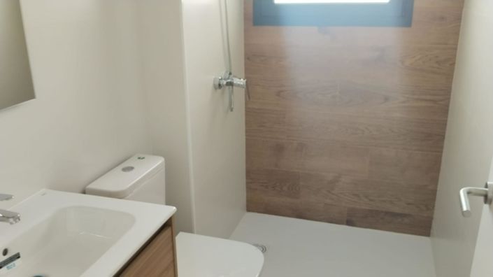 Image No.21-2 Bed Apartment for sale
