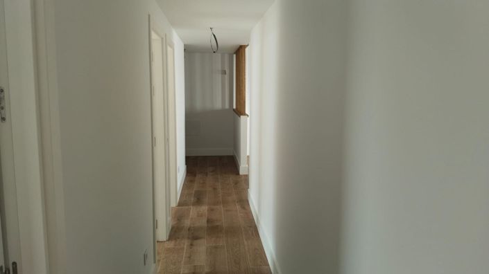 Image No.20-3 Bed Property for sale