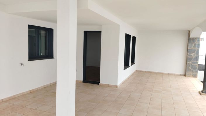 Image No.7-3 Bed Property for sale