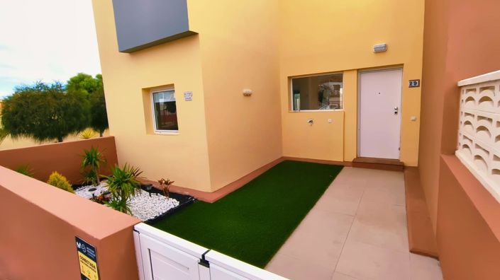 Image No.3-2 Bed Property for sale