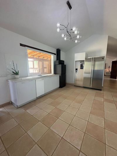 Image No.17-3 Bed Villa for sale