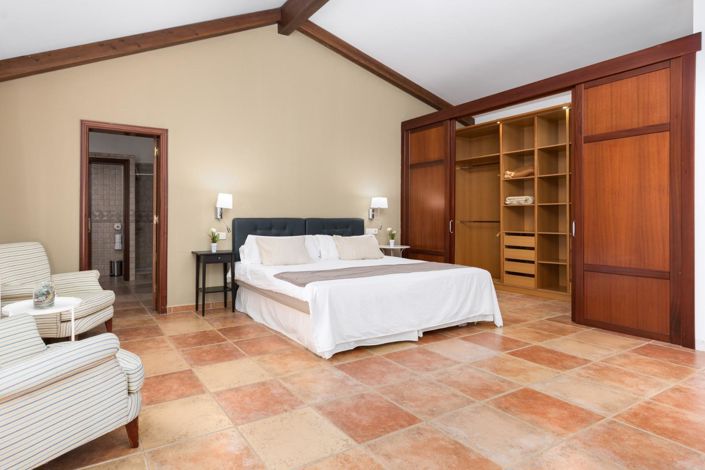 Image No.22-5 Bed Villa for sale
