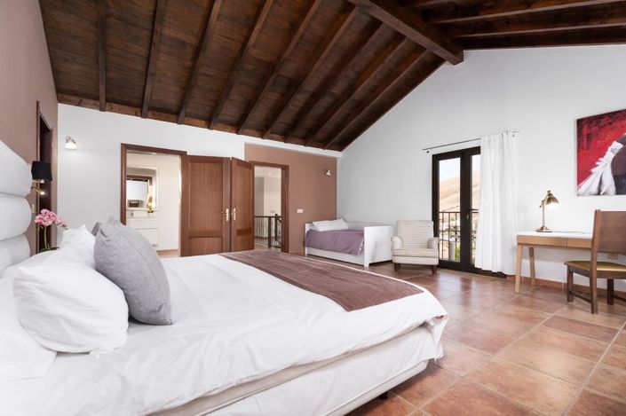 Image No.27-5 Bed Villa for sale