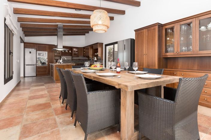 Image No.33-5 Bed Villa for sale