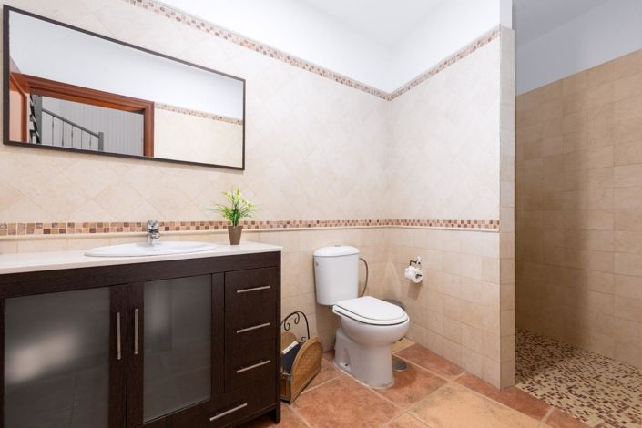 Image No.9-5 Bed Villa for sale