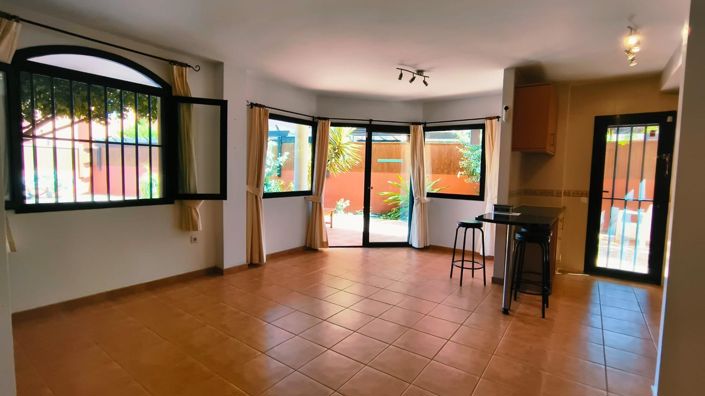 Image No.3-2 Bed Property for sale