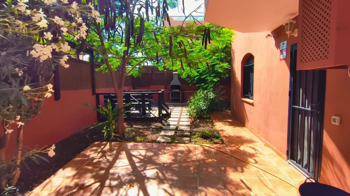 Image No.26-2 Bed Property for sale