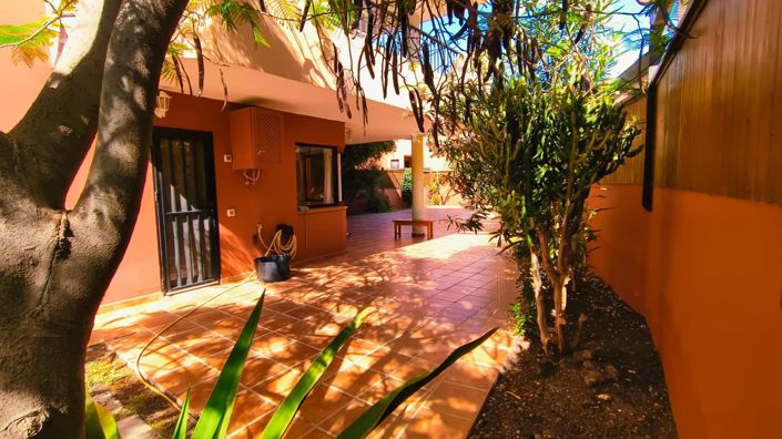 Image No.32-2 Bed Property for sale