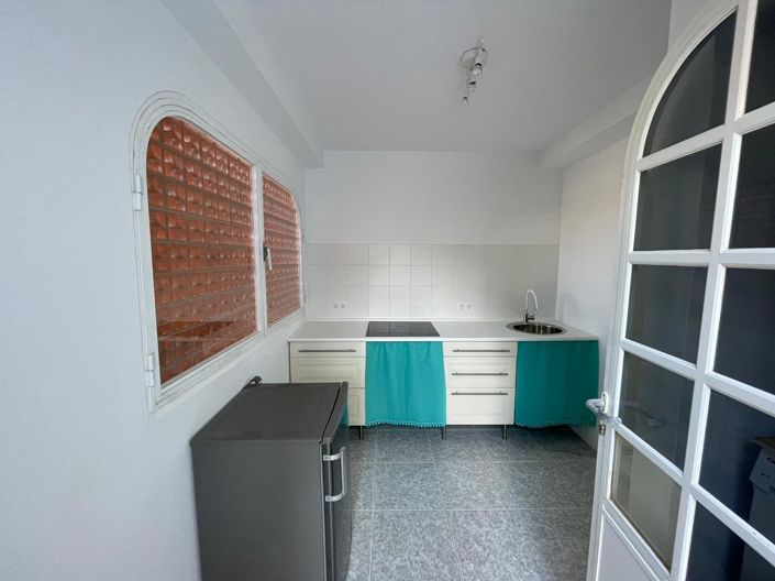 Image No.44-8 Bed Villa for sale