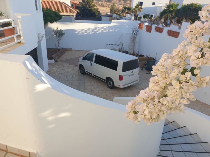 Image No.6-8 Bed Villa for sale