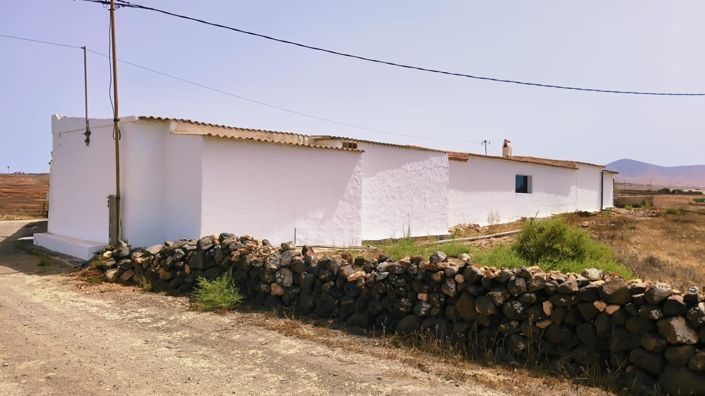 Image No.3-3 Bed Villa for sale