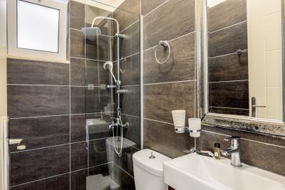 Bathroom-2-min