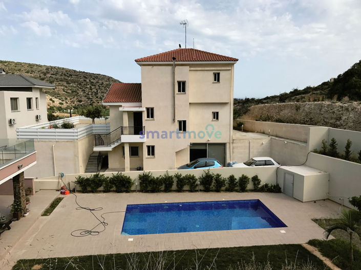 Image No.1-Villa de 4 chambres à vendre à Germasogeia