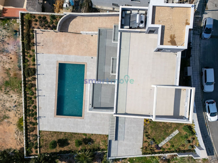 Image No.3-7 Bed Villa for sale