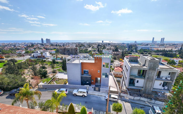 Image No.5-7 Bed Villa for sale