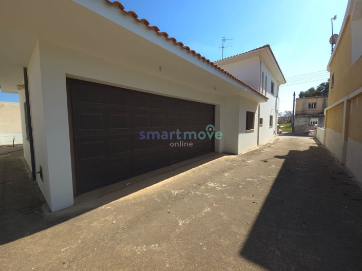 Image No.1-Villa de 4 chambres à vendre à Ayia Napa