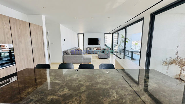 Image No.8-3 Bed Apartment for sale