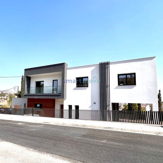 Image No.1-3 Bed Villa for sale