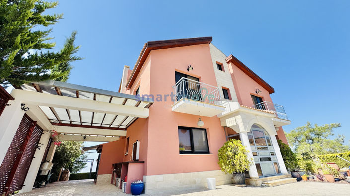 Image No.1-4 Bed Villa for sale