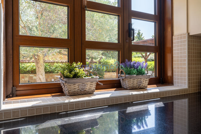 Image No.17-8 Bed Villa for sale