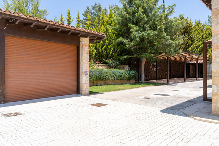 Image No.21-8 Bed Villa for sale