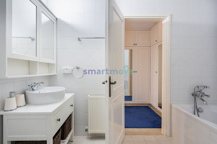 Image No.29-8 Bed Villa for sale