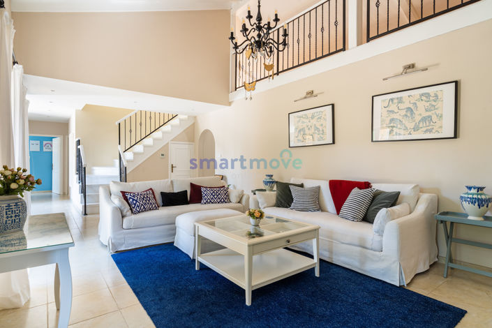 Image No.8-8 Bed Villa for sale