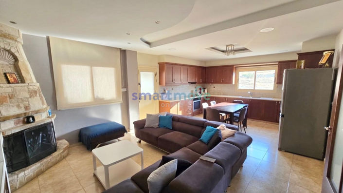 Image No.1-5 Bed Villa for sale