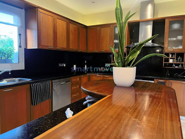 Image No.10-5 Bed Villa for sale