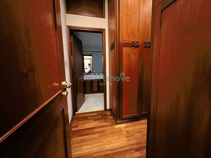 Image No.18-5 Bed Villa for sale