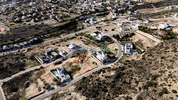 Image No.1-Terrain à vendre à Agios Athanasios