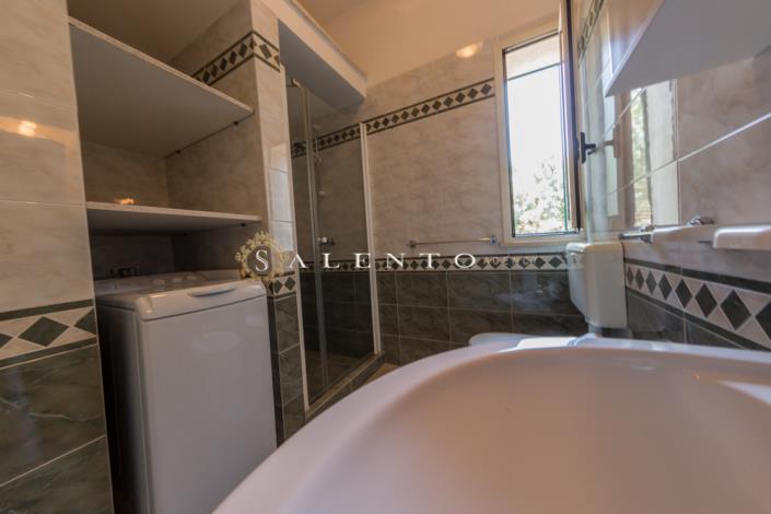 Image No.27-5 Bed Villa for sale