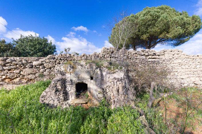 Image No.9-2 Bed Country House for sale