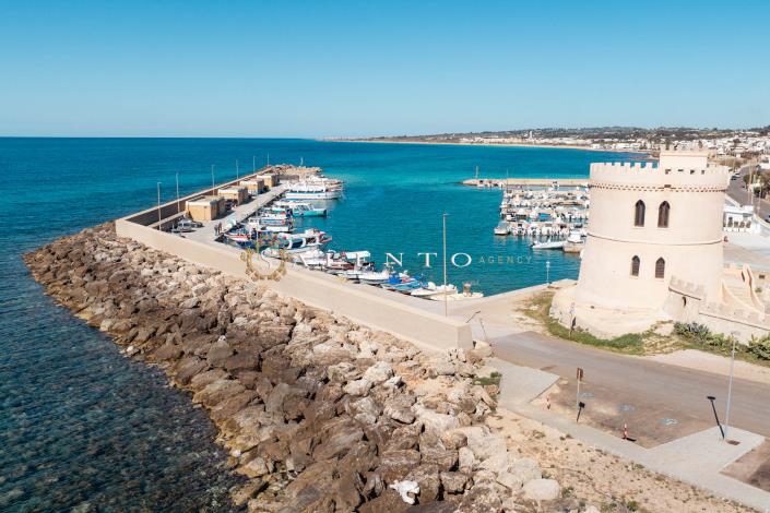 Image No.3-Villa de 4 chambres à vendre à Morciano di Leuca