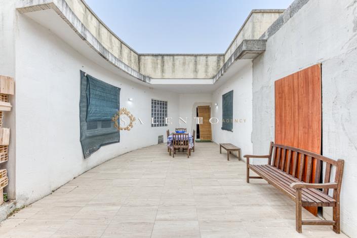 Image No.14-2 Bed House for sale