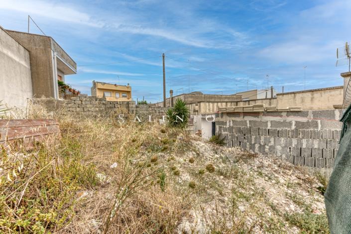 Image No.28-2 Bed House for sale