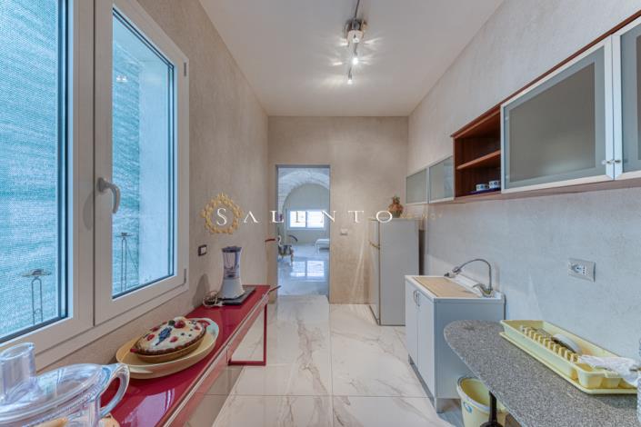 Image No.11-2 Bed House for sale