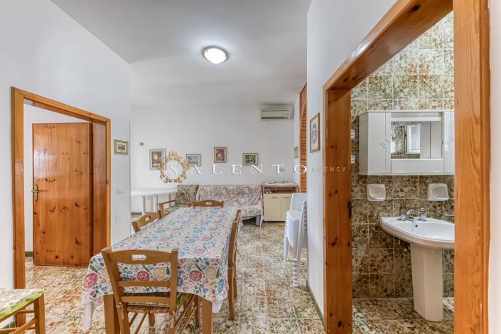 Image No.5-2 Bed House for sale