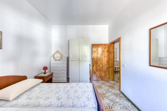 Image No.9-2 Bed House for sale