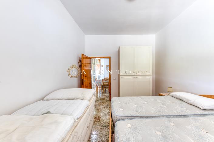 Image No.11-2 Bed House for sale