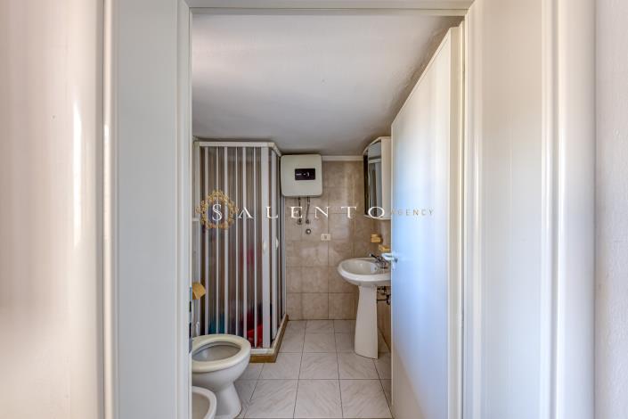 Image No.21-2 Bed House for sale