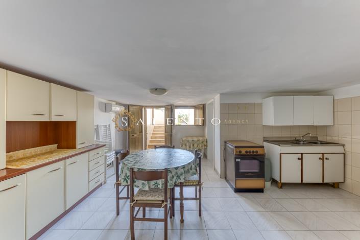 Image No.18-2 Bed House for sale