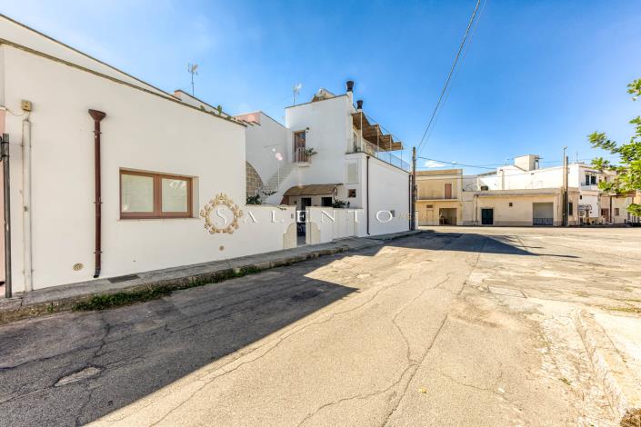 Image No.2-3 Bed House for sale